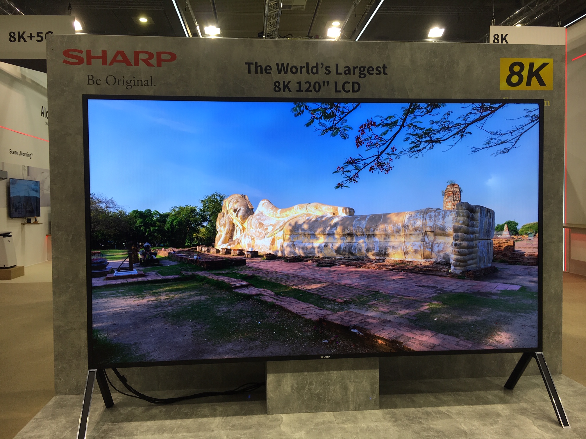 SHARP showcases world’s largest 8K LC display at IFA2019